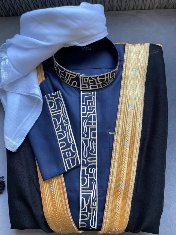 Royal Bisht - Blk/wht  Ry